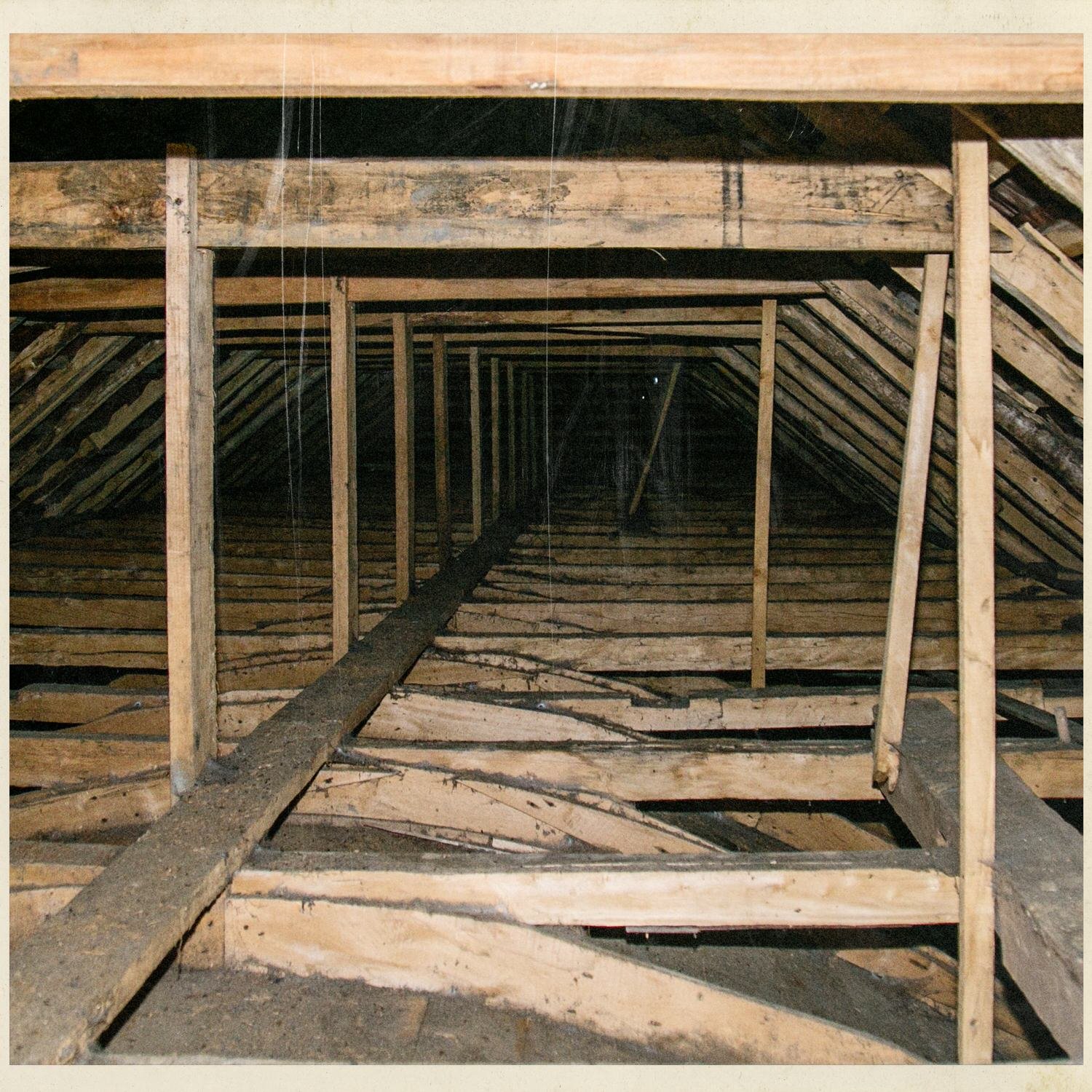 Estructura de madera del entretecho de la iglesia de Matao