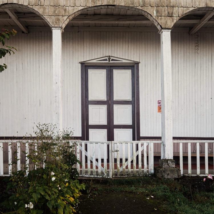 El pórtico — Lincay