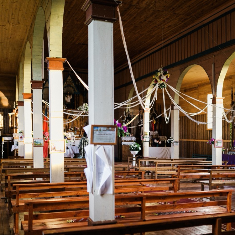 Las columnas de la iglesia de San Javier, Chiloé